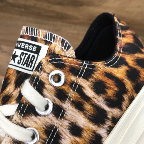 CONVERSE PLATFORM BRAND NEW - Picture 5 of 14